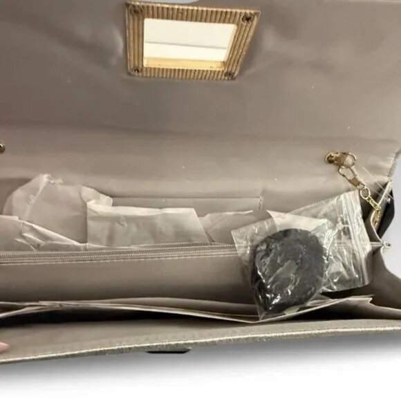 D'MARGEAUX Silver Metallic Goldtone accent Evening Clutch - Picture 3 of 10